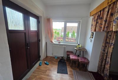 Casă cu 4 camere cu Teren 232 Mp în Peștișu Mare - 8