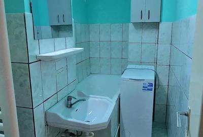 Garsonieră decomandată în Rogerius