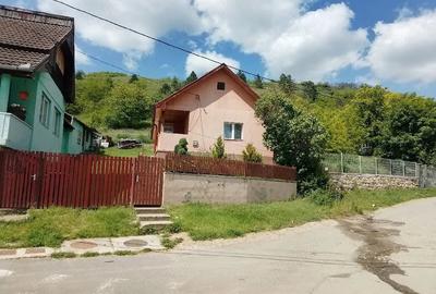 Casă cu 2 camere cu Teren 820 Mp în Suceagu - 1
