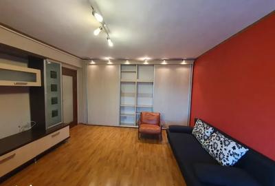 Apartament cu 3 camere în Militari