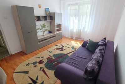 Apartament cu 2 camere decomandat în Precista