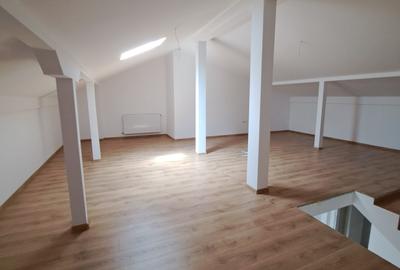 Casă cu 4 camere în Roșu - 4