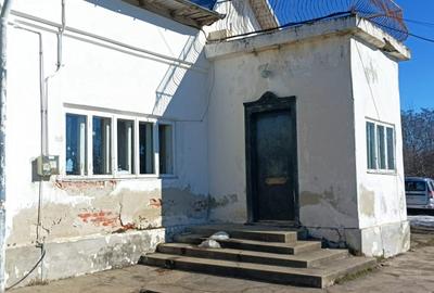 Casă cu 5 camere cu Teren 5950 Mp în Nord