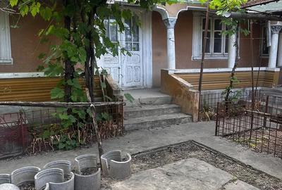 Casă cu Teren 1200 Mp în Tulucești