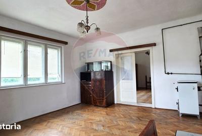 Casă cu 3 camere semidecomandat cu Teren 2200 Mp în Gornești - 3
