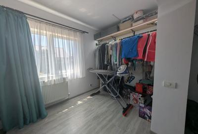 Casă cu 3 camere în Valu lui Traian - 4