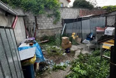 Casă cu 4 camere cu Teren 500 Mp în Central