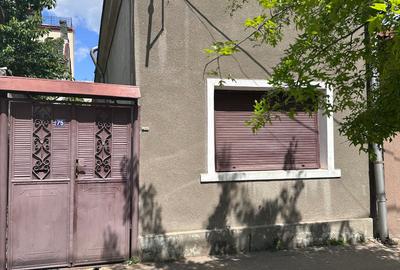 Casă cu 4 camere cu Teren 223 Mp în Ultracentral