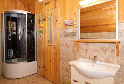 Casă individuală cu 16 camere cu Canalizare în Cheia - 11