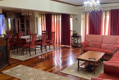 Apartament cu 4 camere semidecomandat în Decebal - 1