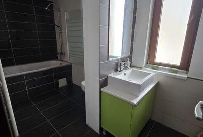 Apartament cu 4 camere în Progresul - 12