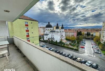 Apartament cu 3 camere decomandat în Central