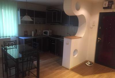 Apartament cu 2 camere semidecomandat în Exterior Vest