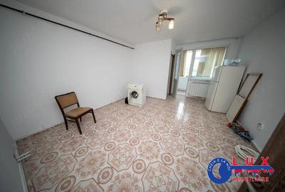 Garsonieră decomandată în Babadag - 2