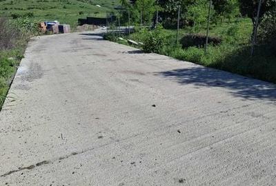 Teren de 603 mp, în Aroneanu - 4