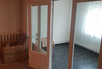 Casă cu 5 camere cu Canalizare în Palazu Mare - 6