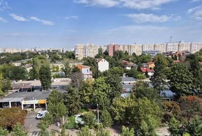 Apartament cu 3 camere semidecomandat în Baba Novac