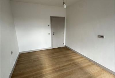 Apartament cu 3 camere semidecomandat în Iris