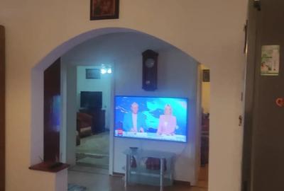 Casă cu Teren 250 Mp în Central