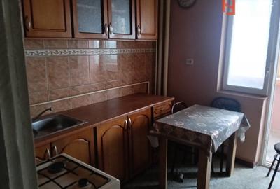 Apartament cu 3 camere semidecomandat, mobilat în Girocului - 3