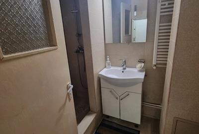 Garsonieră semidecomandată în Malu Roșu