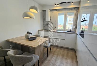 Apartament cu 3 camere semidecomandat, mobilat în Circumvalațiunii