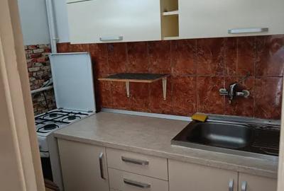 Garsonieră decomandată în Dacia - 1
