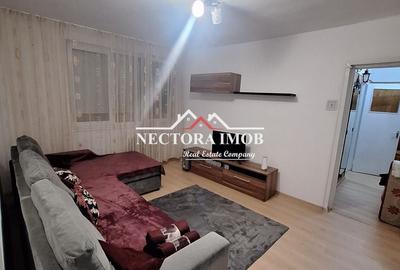 Apartament cu 3 camere semidecomandat în Rogerius