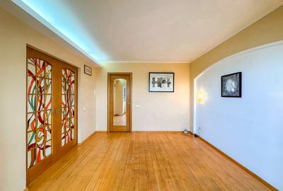 Apartament cu 2 camere semidecomandat în Calea Plevnei