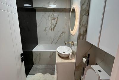 Apartament cu 4 camere decomandat în Centru Civic - 1