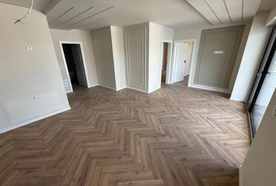 Apartament cu 2 camere decomandat în Sud