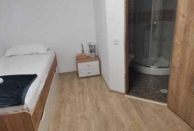 Casă cu 4 camere în Exterior Vest