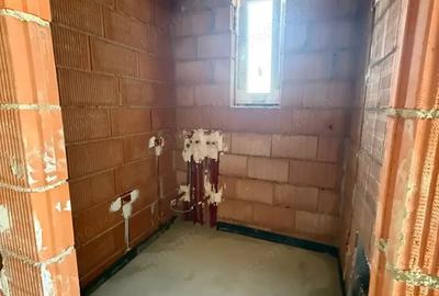 Casă cu 4 camere în Calea Urseni