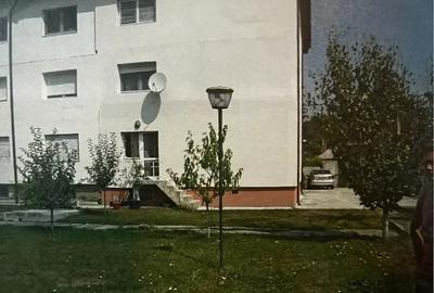 Apartament cu 3 camere decomandat în Ghermănești
