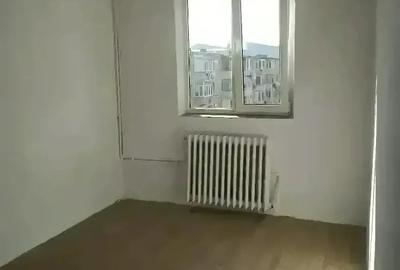 Garsonieră decomandată în Fortuna