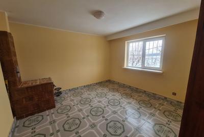 Casă cu 4 camere în Pecineaga - 5