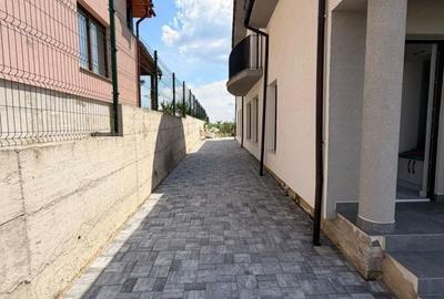 Casă cu Teren 200 Mp în Central - 1