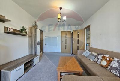 Apartament cu 3 camere semidecomandat, mobilat în Gheorgheni