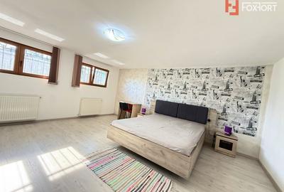 Apartament cu 3 camere decomandat, mobilat în Central - 2