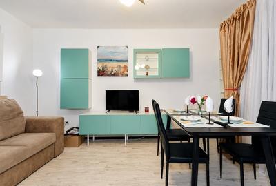 Apartament cu 3 camere, mobilat în Păcii