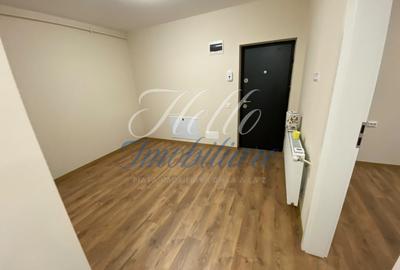 Apartament cu 3 camere semidecomandat în Florești