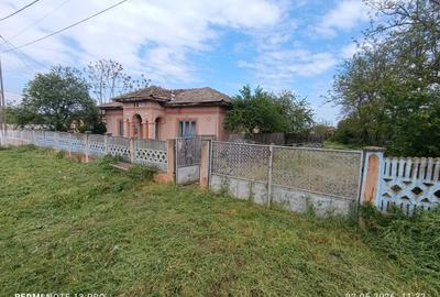 Casă cu 4 camere în Central - 3