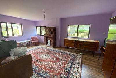 Casă cu 6 camere cu Teren 1300 Mp în Seciu - 6