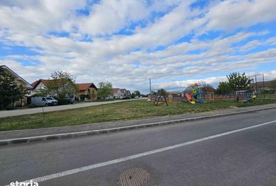 Casă cu 3 camere cu Teren 495 Mp în Sântandrei