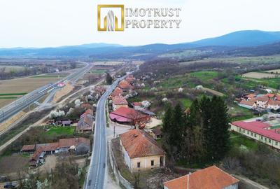 Casă cu 24 camere cu Canalizare în Conop - 3