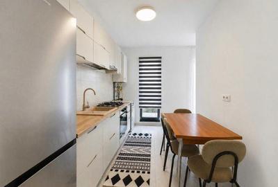 Apartament cu 3 camere decomandat în Exterior Vest