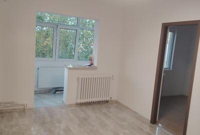 Apartament cu 2 camere semidecomandat în Alexandru cel Bun