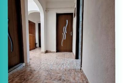 Apartament cu 2 camere decomandat în Mioriței - 2