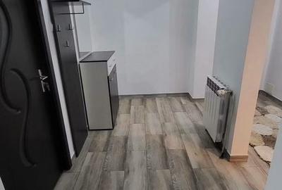 Apartament cu 3 camere decomandat în Central - 2