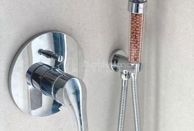 Casă cu 4 camere în Tunari